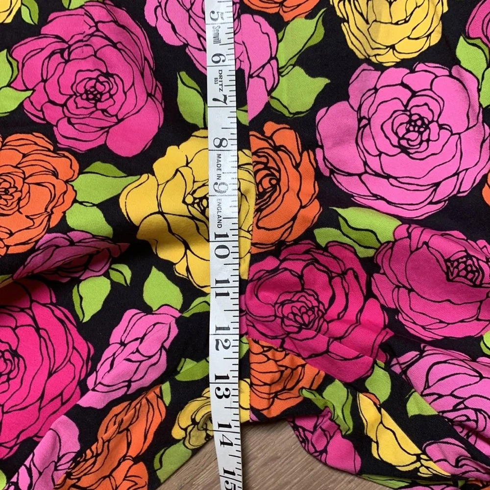 Briggs New York high waisted capris - Picture 4 of 9